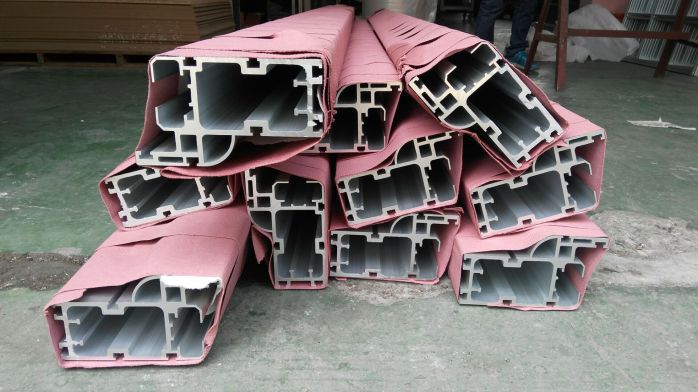 Automobile engine assembly line aluminum alloy guide rail
